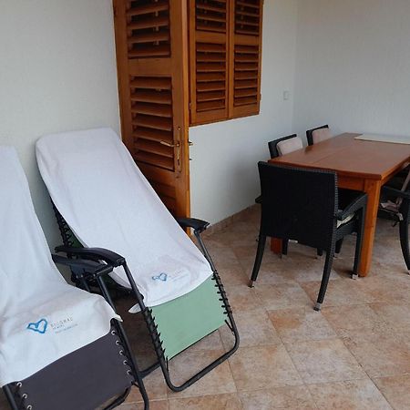 Apartments Adelheid In Biograd, Close To The Beach ビオグラード・ナ・モル エクステリア 写真