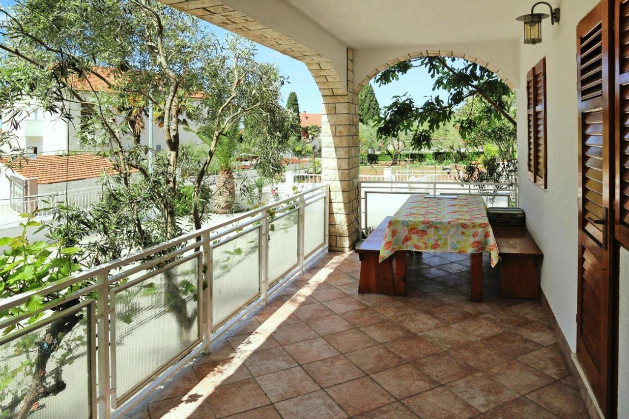 Apartments Adelheid In Biograd, Close To The Beach ビオグラード・ナ・モル エクステリア 写真