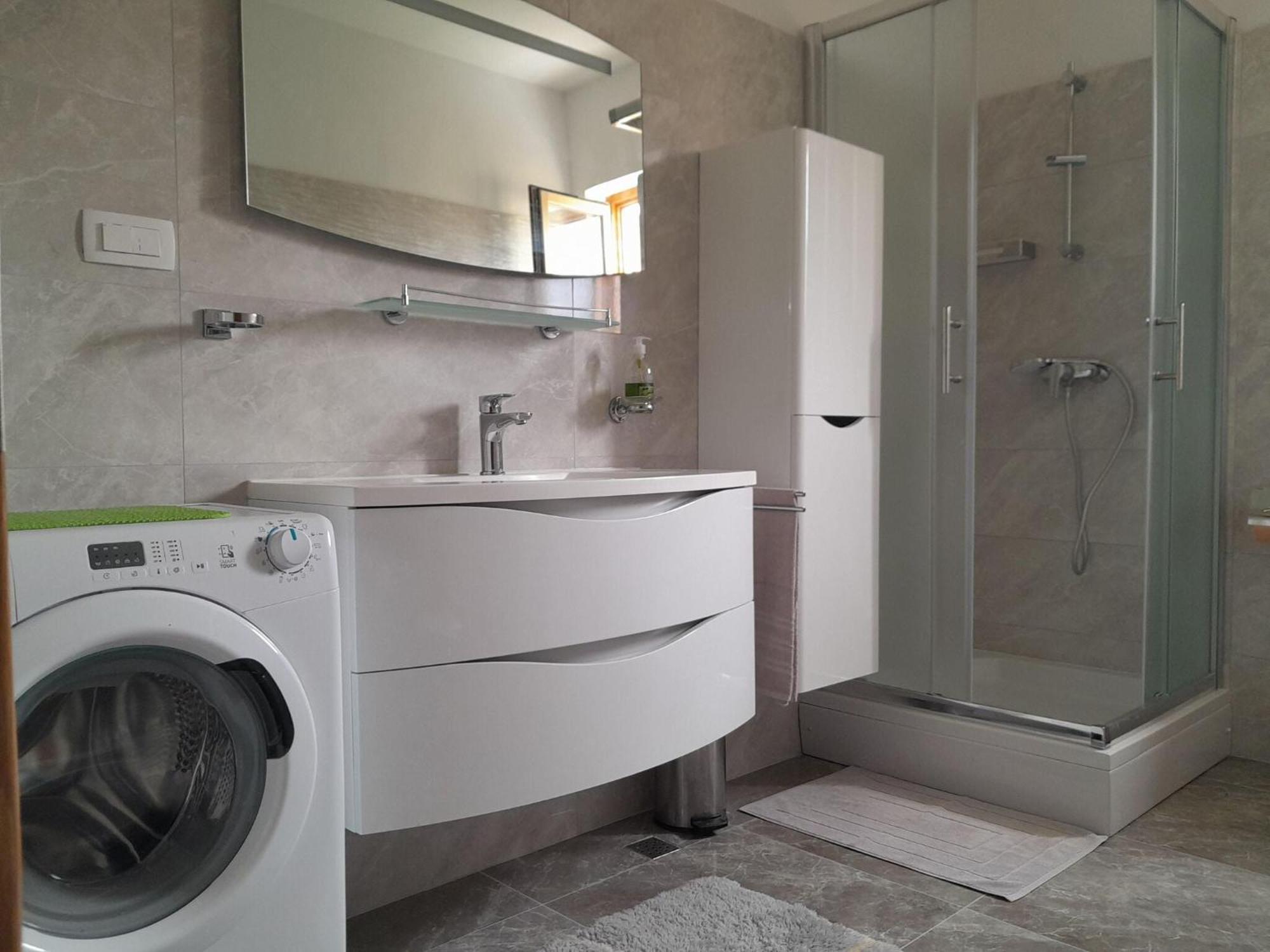 Apartments Adelheid In Biograd, Close To The Beach ビオグラード・ナ・モル エクステリア 写真